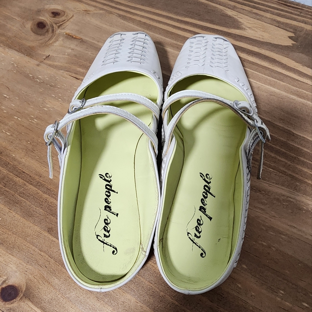 Free People, White, Summer flats, Size 36 - Picture 2 of 6